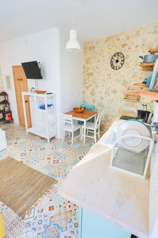 Ravi Boutique Home - 1 Minute Walk From Beach Kalyves Exterior foto