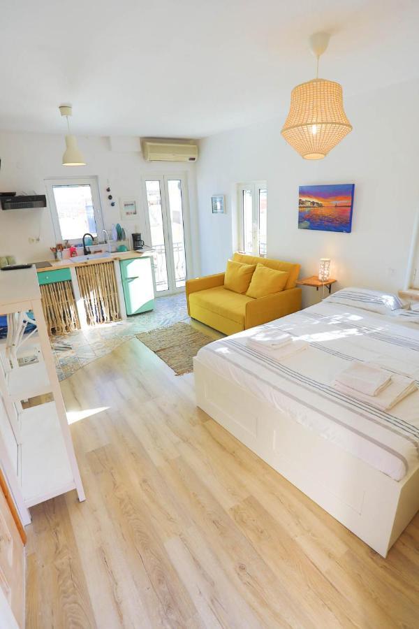 Ravi Boutique Home - 1 Minute Walk From Beach Kalyves Exterior foto
