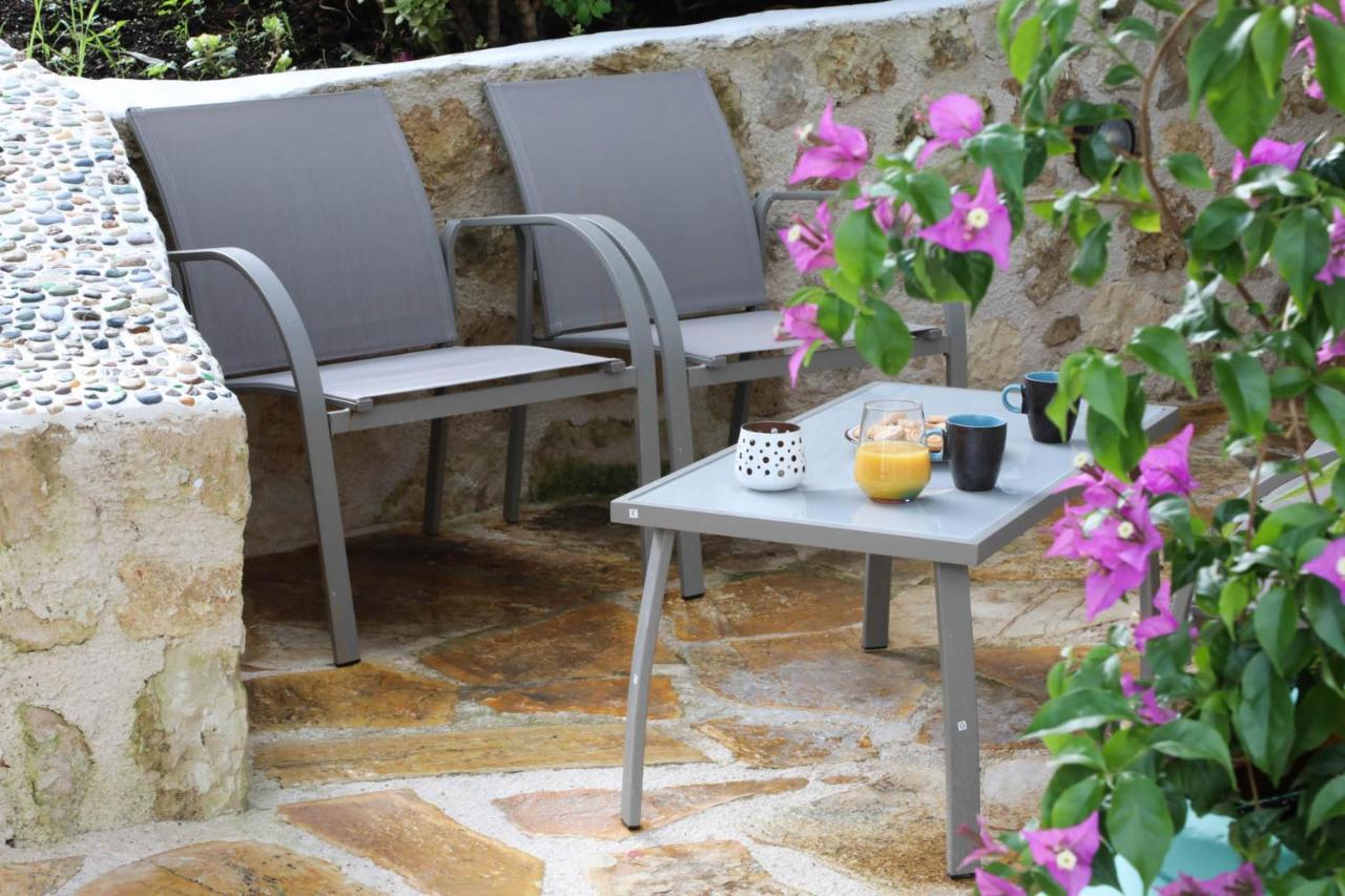 Ravi Boutique Home - 1 Minute Walk From Beach Kalyves Exterior foto